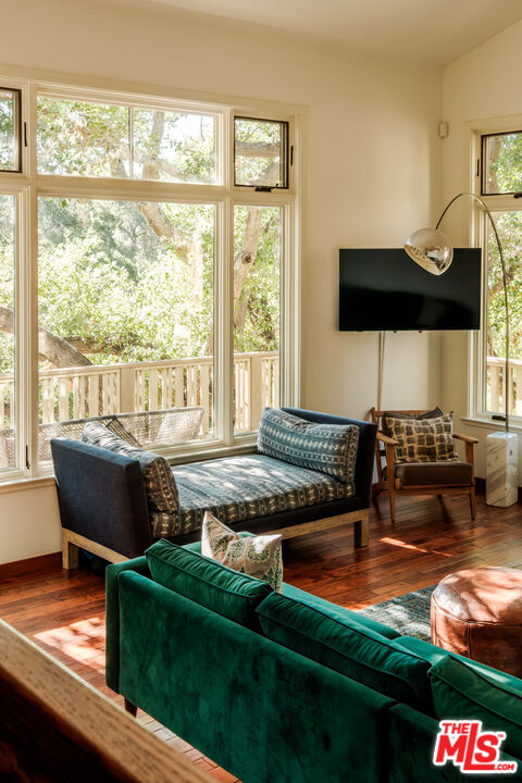 21717 Encina Road Topanga, CA 90290 - Photo 8 of 64 Gallery Image 8