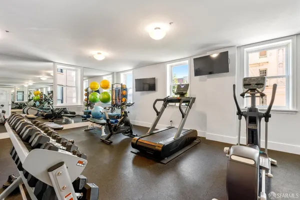 $2,795,000 | 1100 Sacramento Street, Unit 404, San Francisco, CA 94108