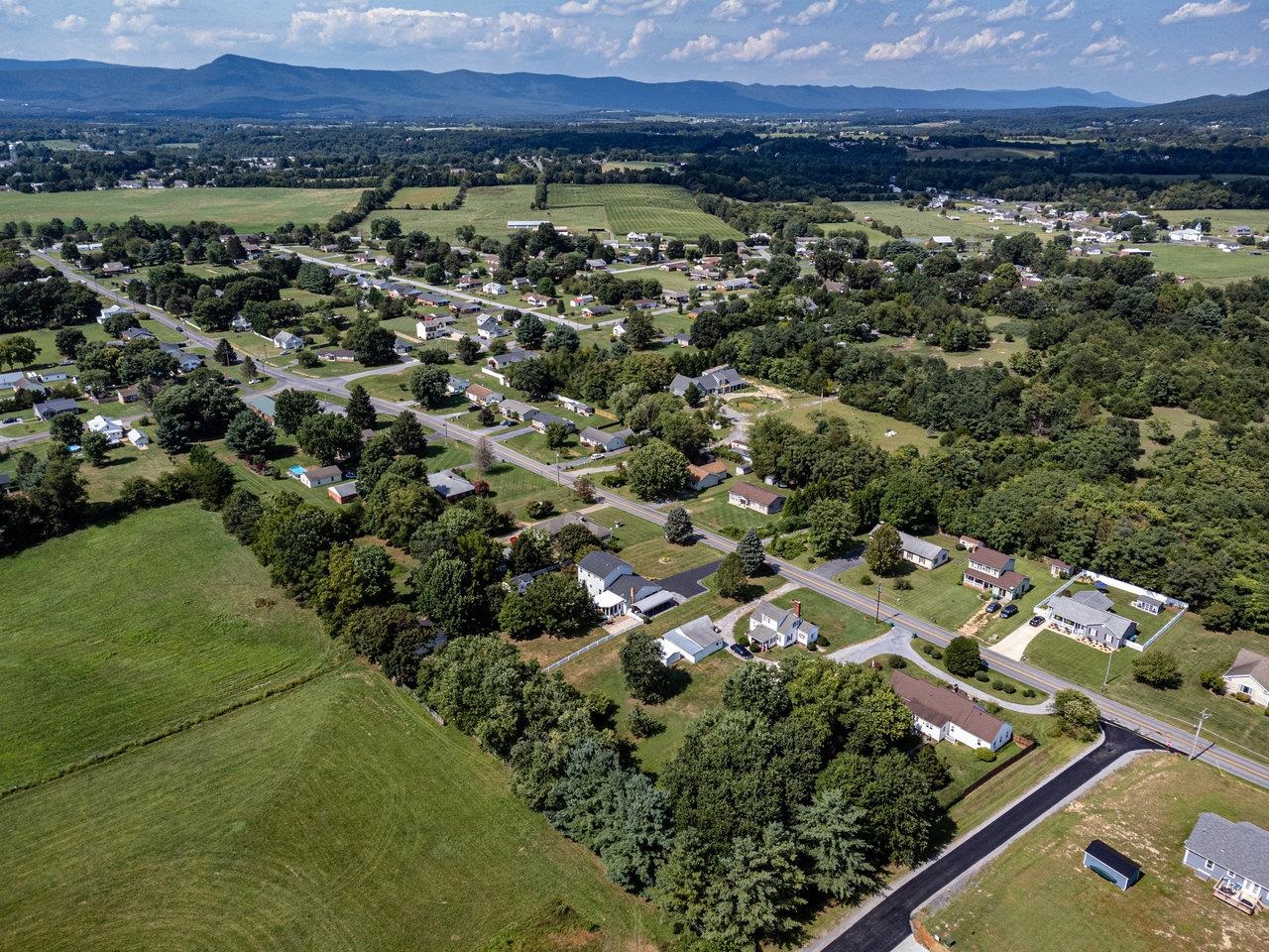 240 Fairview Road Luray, VA 22835 - Photo 58 of 61 Gallery Image 58
