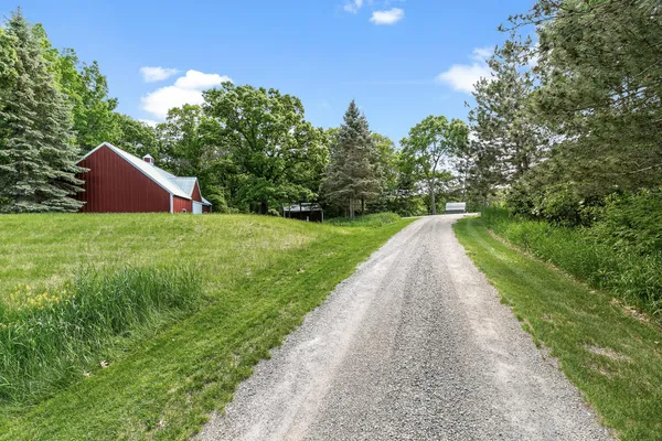 $849,900 | 15015 Held Circle, Cold Spring, MN 56320