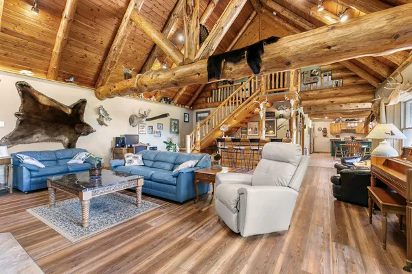 $849,900 | 15015 Held Circle, Cold Spring, MN 56320