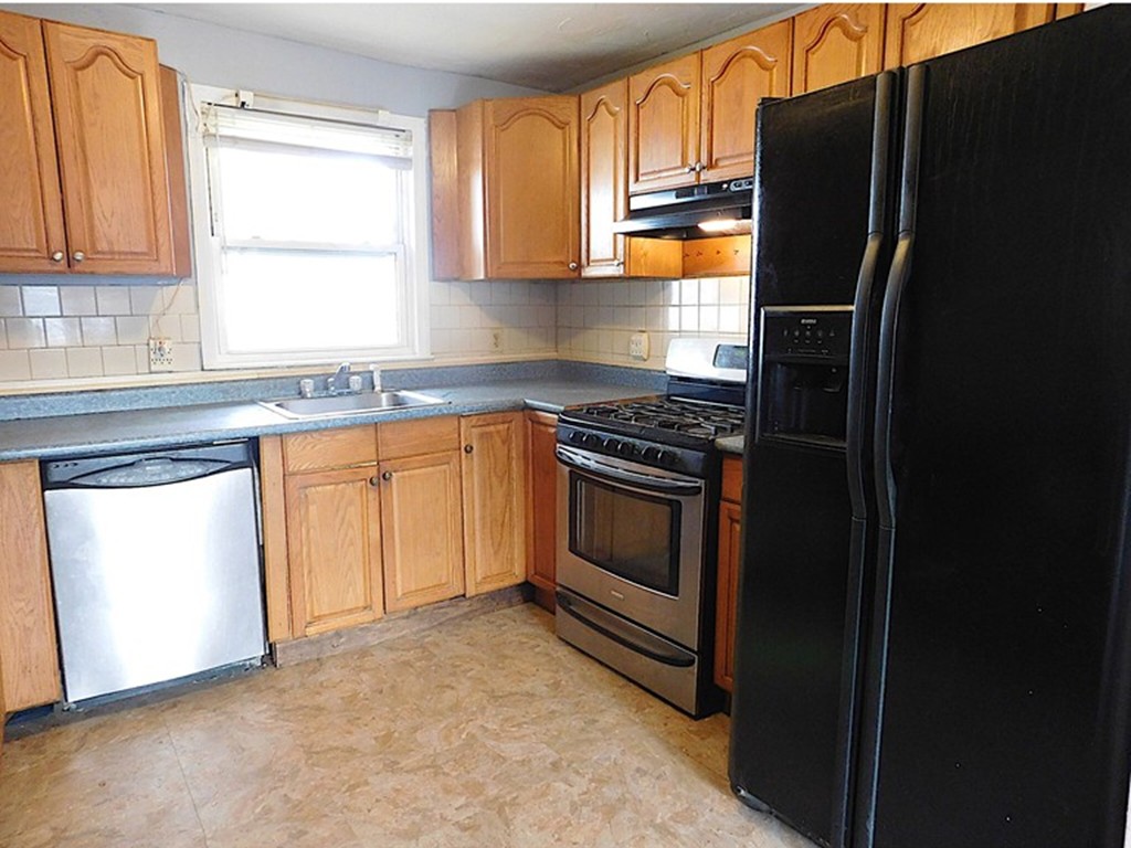 7 Teed Road Holbrook, MA 02343 - Photo 10 of 24 Gallery Image 10