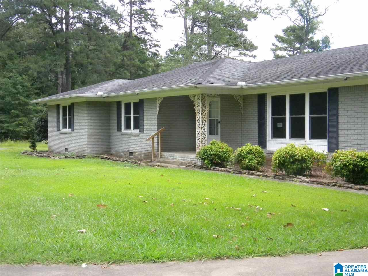 208 Burtwood Acres Road Jasper, AL 35503 - Photo 7 of 23