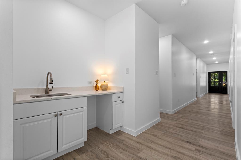 4406 South Ottawa Road Dallas, TX 75212 - Photo 10 of 28