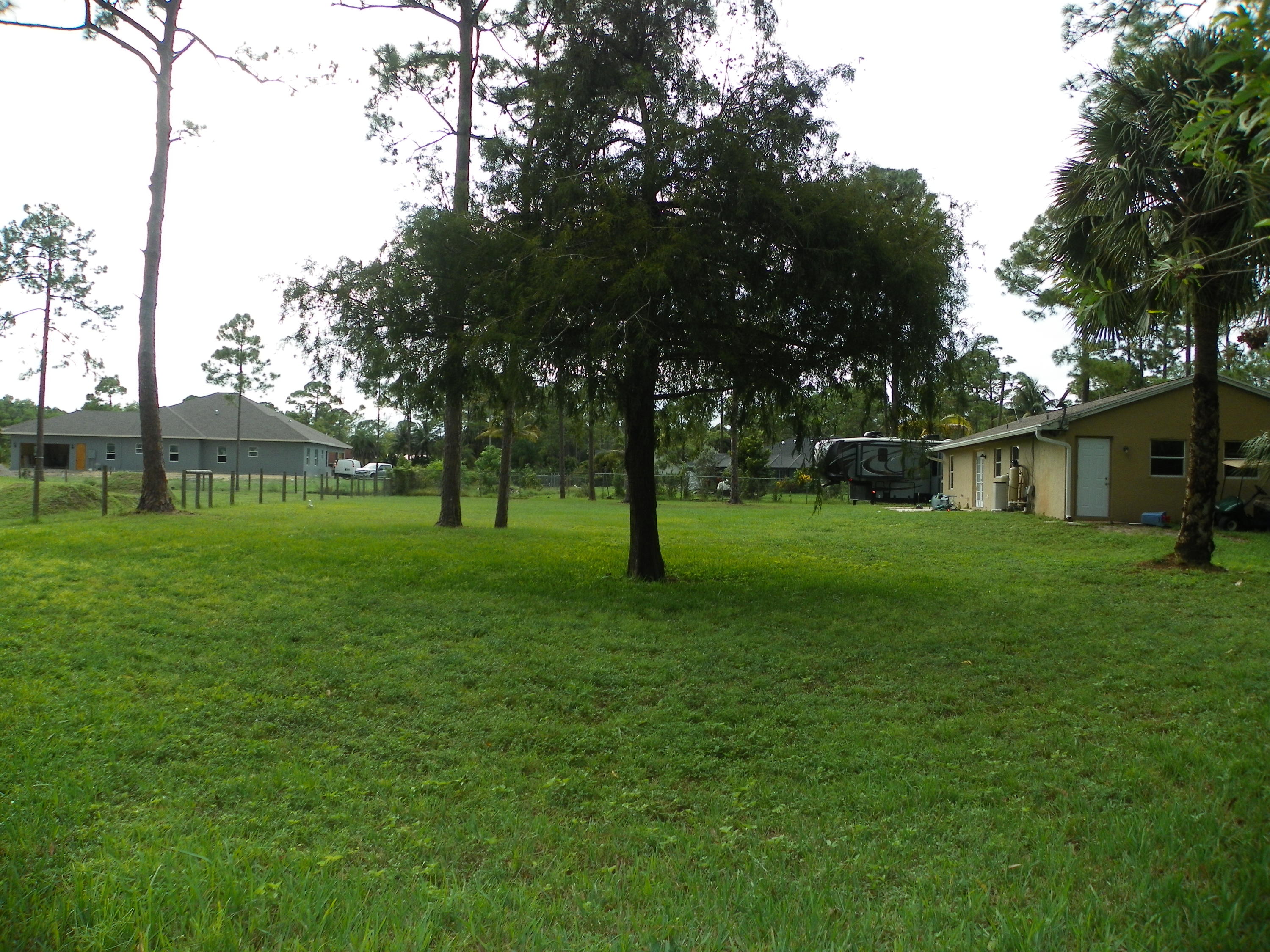14898 85th Road North Loxahatchee, FL 33470 - Photo 11 of 49 Backyard