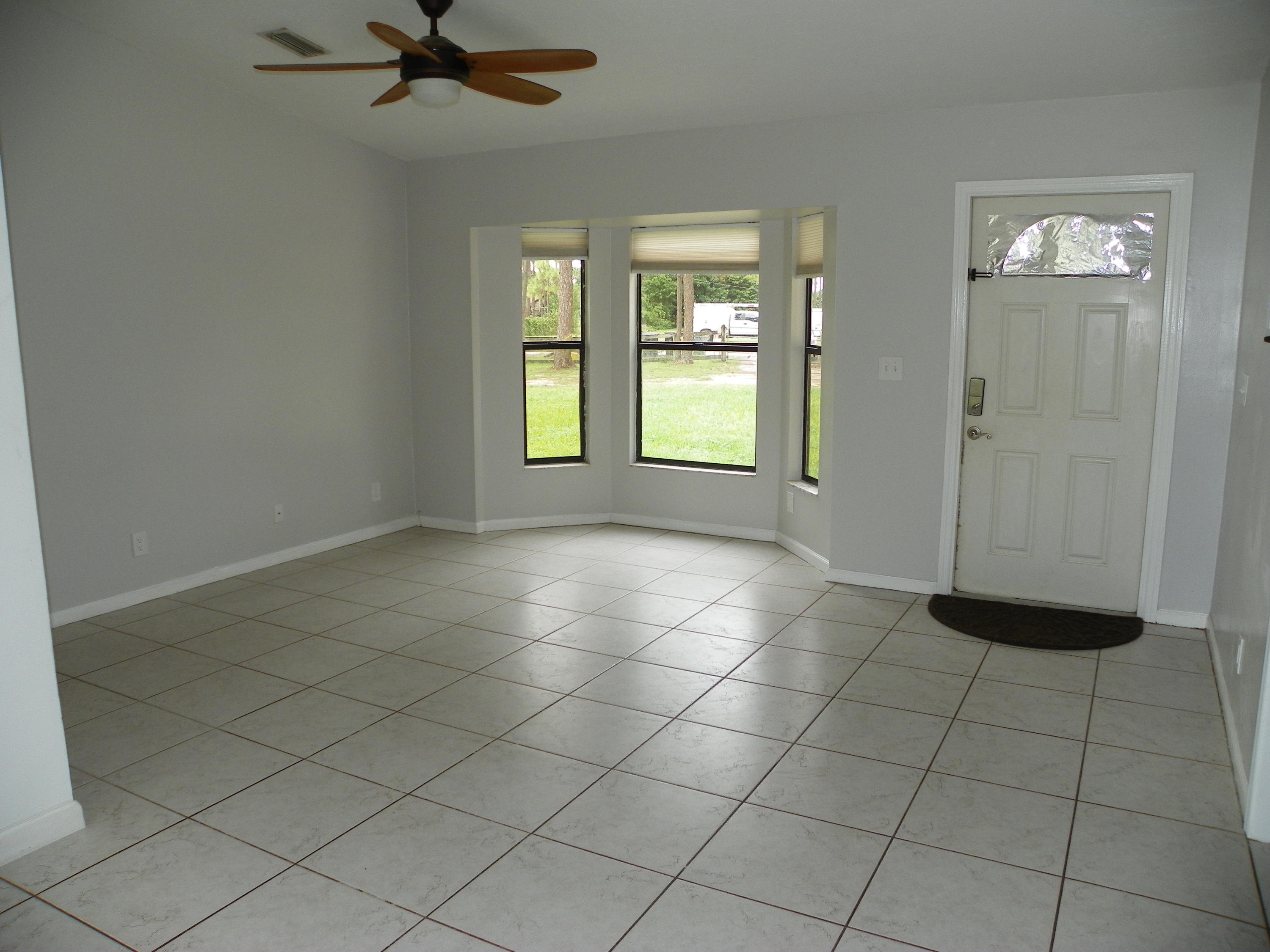 14898 85th Road North Loxahatchee, FL 33470 - Photo 26 of 49 Living Area