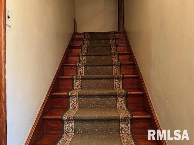 828 Park Place Clinton, IA 52732 - Photo 22 of 42