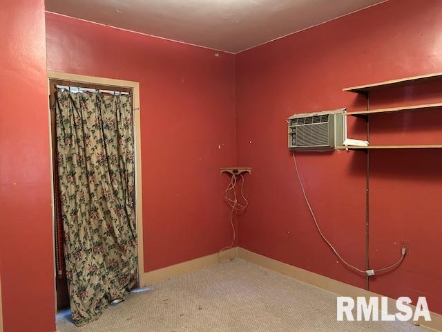 828 Park Place Clinton, IA 52732 - Photo 35 of 42