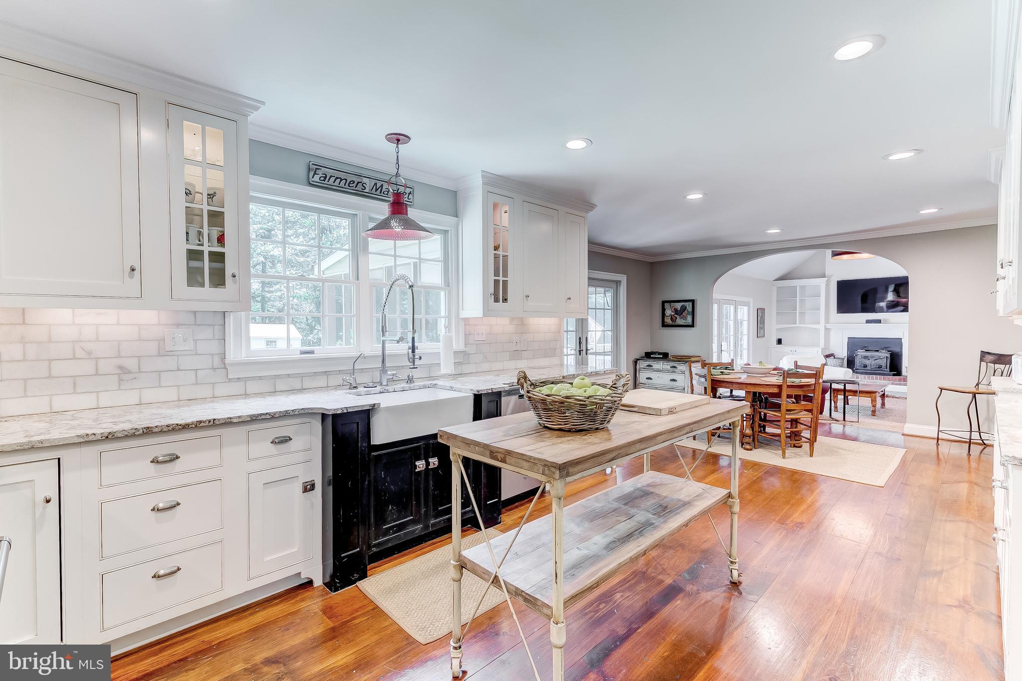 15701 Yeoho Road Sparks, MD 21152 - Photo 3 of 39
