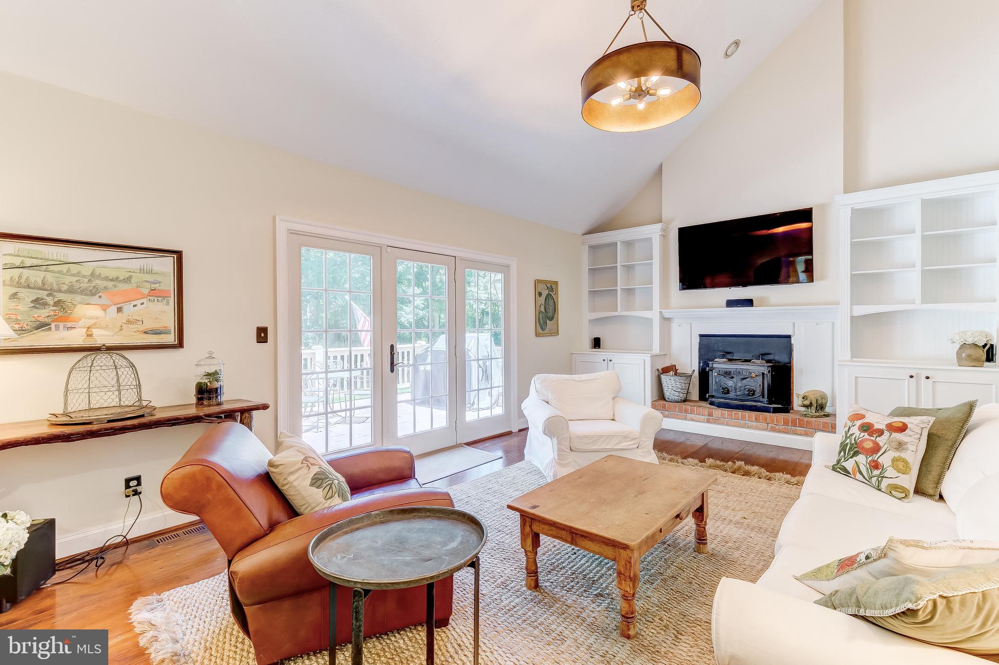 15701 Yeoho Road Sparks, MD 21152 - Photo 4 of 39