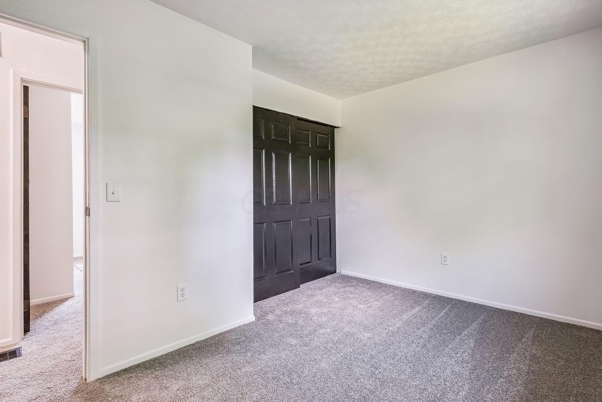 3049 Reynard Road Columbus, OH 43232 - Photo 29 of 37 24-web-or-mls-3049-reynard-rd