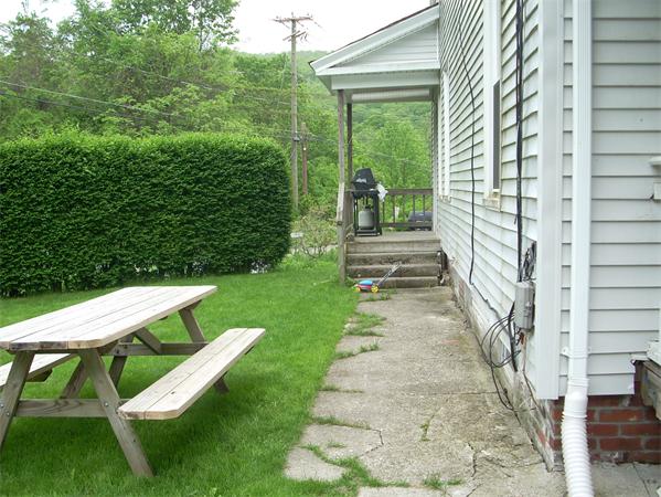 315 Woronoco Road Russell, MA 01071 - Photo 2 of 26