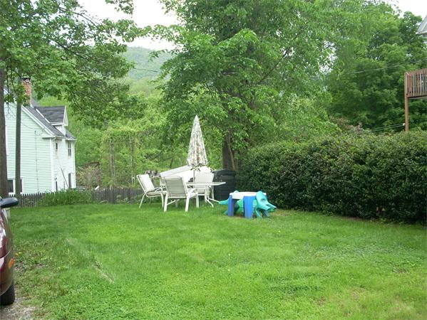 315 Woronoco Road Russell, MA 01071 - Photo 4 of 26