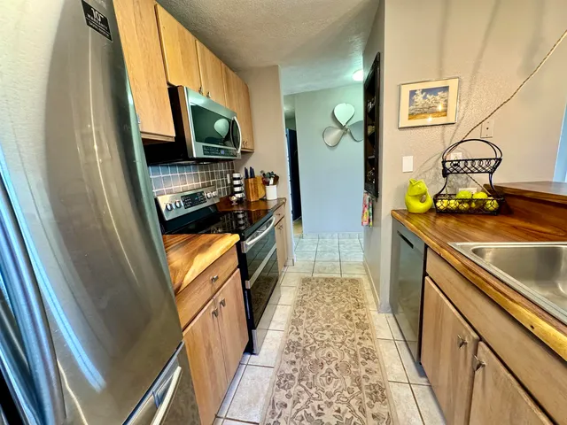 $299,000 | 50 Kepuhi Place, Unit 119, Maunaloa, HI 96770
