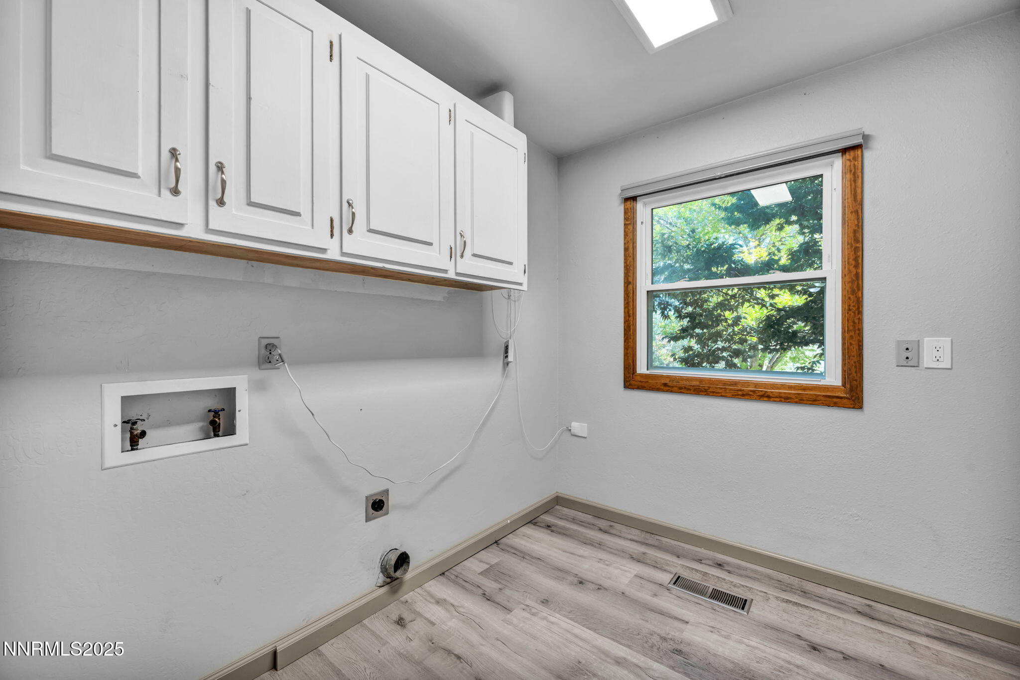 1478 Clough Road Reno, NV 89509 - Photo 20 of 32 a view of an empty room with a window