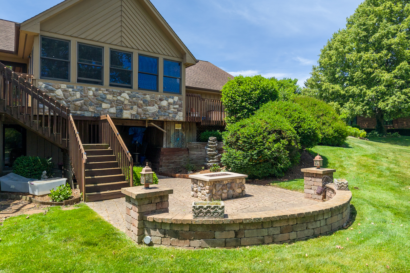 2005 Selkirk Court Inverness, IL 60010 - Photo 45 of 55