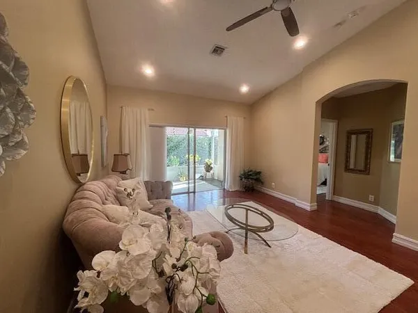 $3,200 | 6084 Petunia Road, Delray Beach, FL 33484