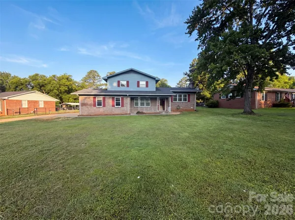 $306,000 | 1248 Christopher Circle, Rock Hill, SC 29730