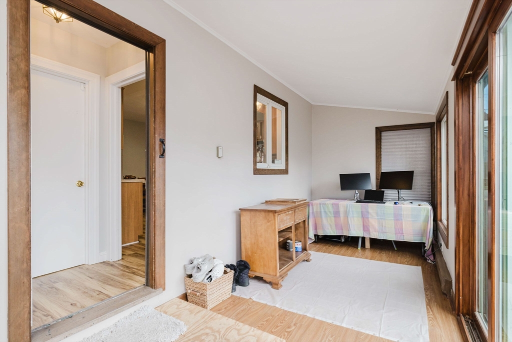 554 Madison Street Fall River, MA 02720 - Photo 7 of 31