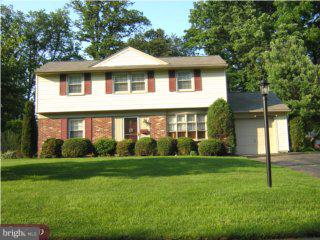 379 Camberly Road Warminster, PA 18974 - Photo 1 of 6