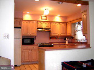 379 Camberly Road Warminster, PA 18974 - Photo 3 of 6