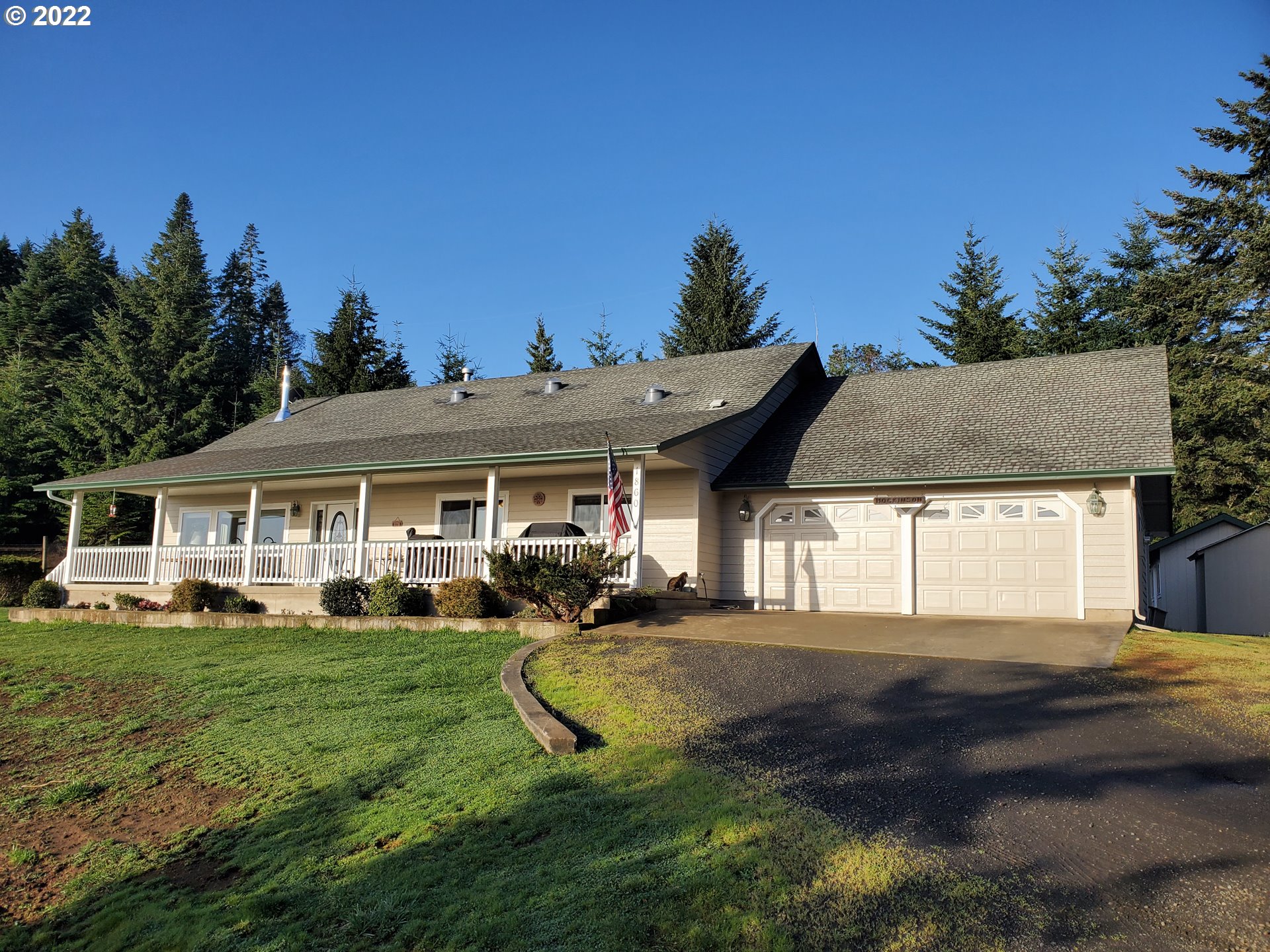 1860 Heydon Road Roseburg, OR 97471 - Photo 1 of 32 Gallery Image 1