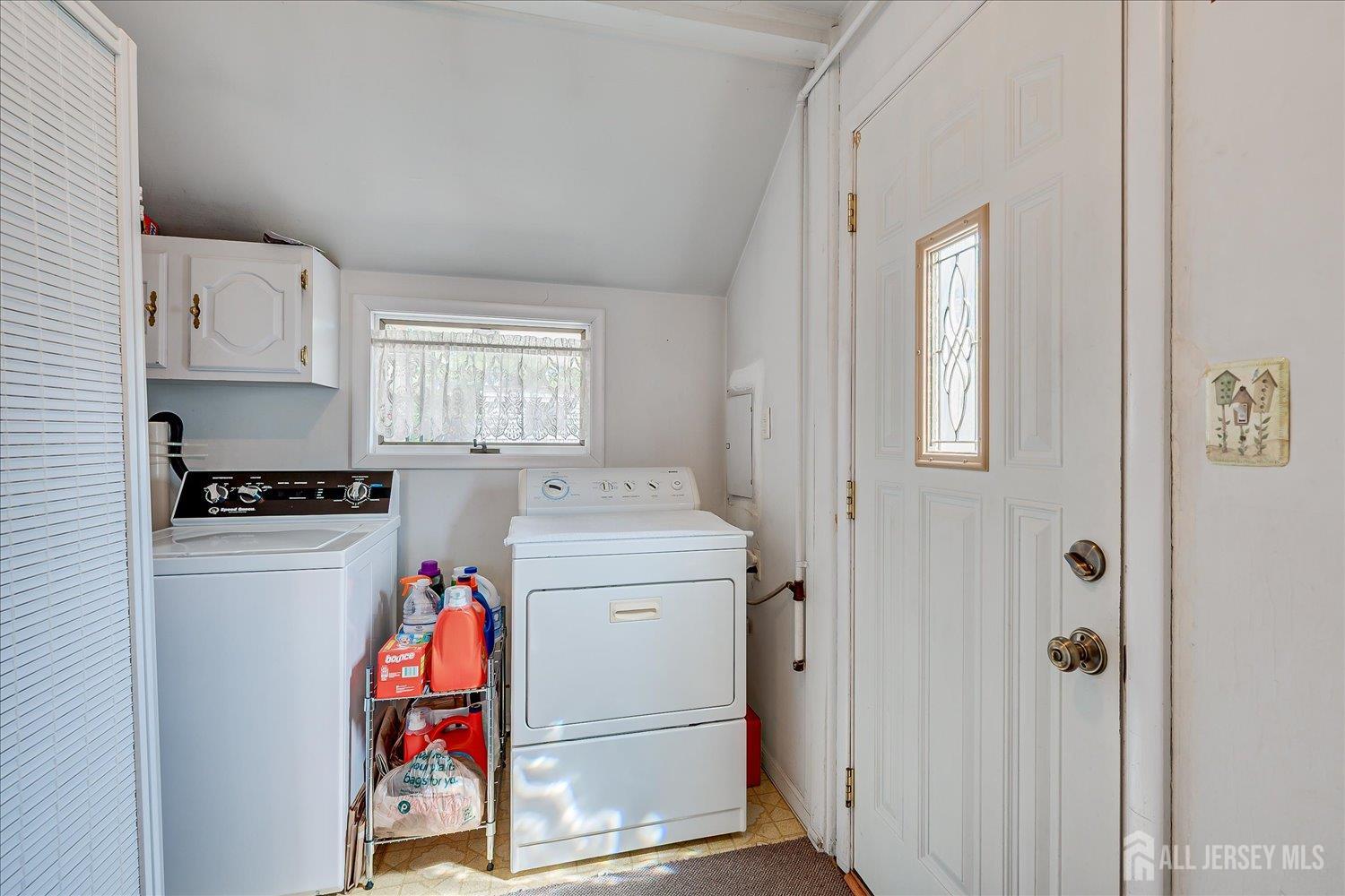 30 Walnut Street Edison, NJ 08817 - Photo 23 of 45