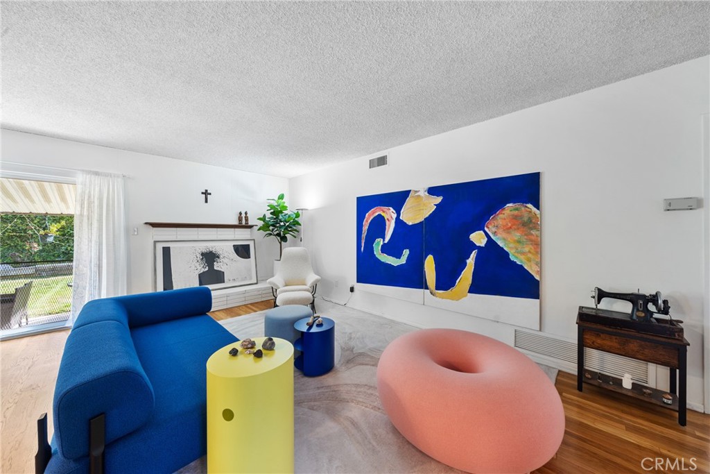 15426 Wilmaglen Drive Whittier, CA 90604 - Photo 4 of 39