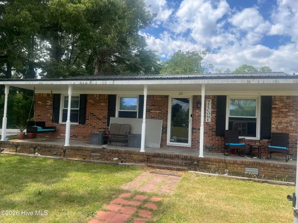 $289,900 | 120 Claredon Avenue, Bath, NC 27808