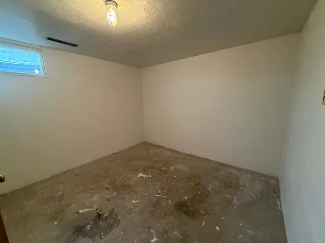 $295,000 | 915 Elk Drive, Riverton, WY 82501