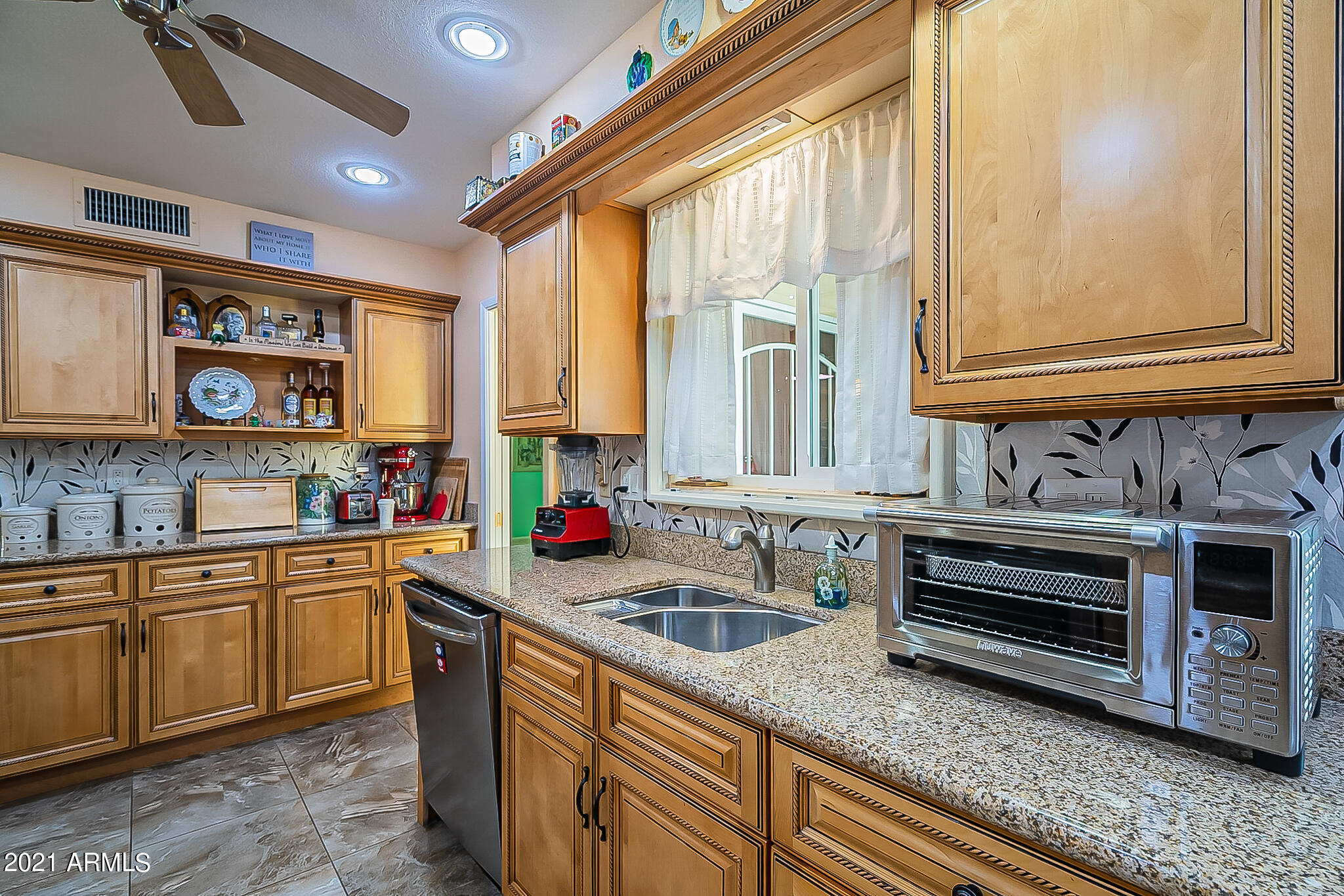 10711 West Hatcher Road Sun City, AZ 85351 - Photo 15 of 34 Hatcher-17