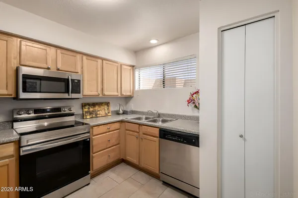 $182,500 | 11640 North 51st Avenue, Unit 237, Glendale, AZ 85304