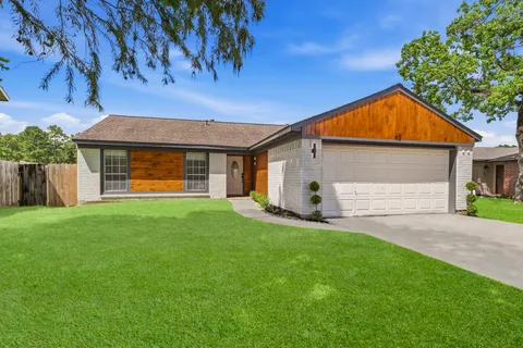 $330,000 | 42 Lyrebird Drive, The Woodlands, TX 77380