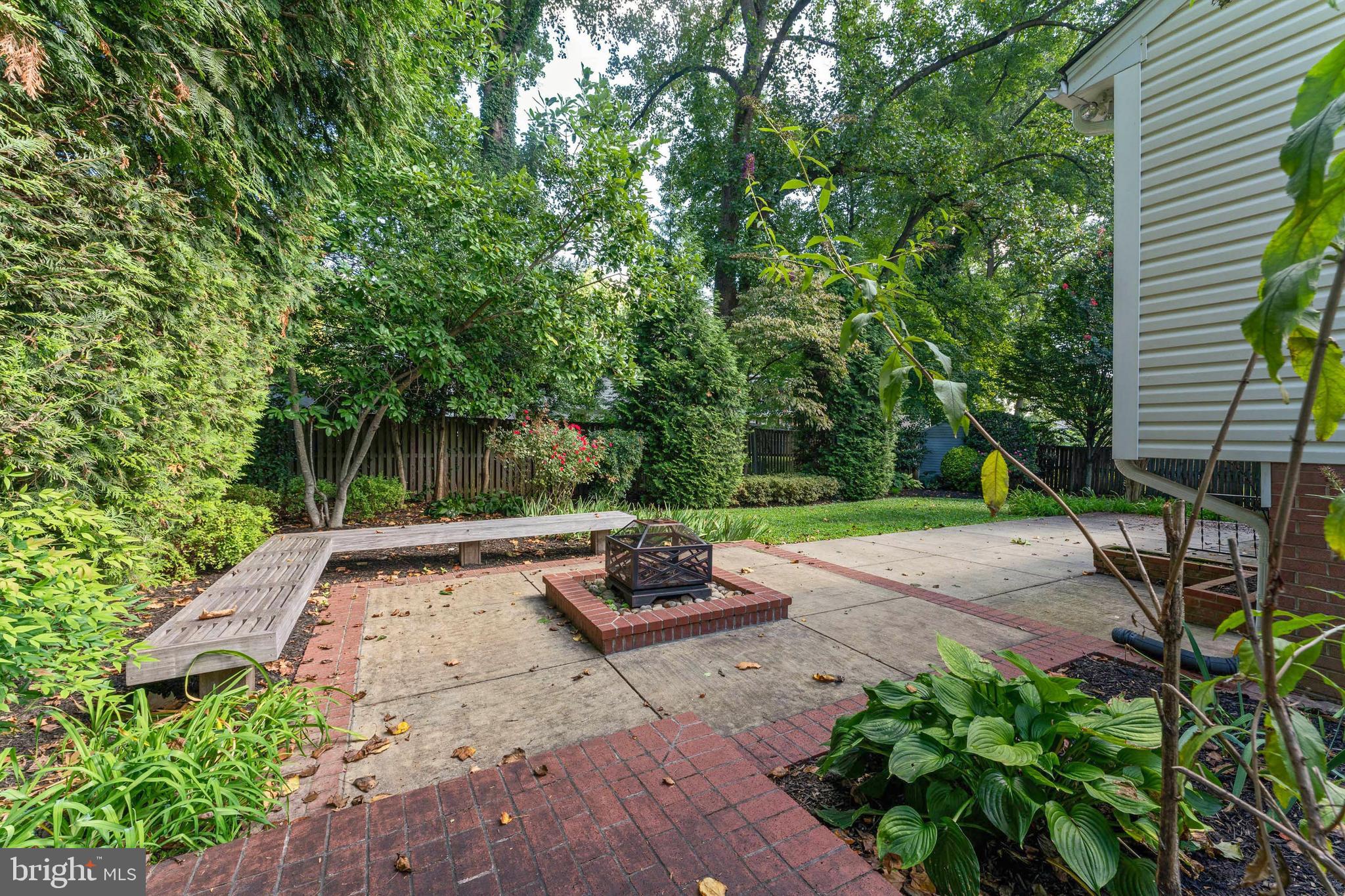 1326 Canyon Road Silver Spring, MD 20904 - Photo 4 of 21 Firepit & Bench area