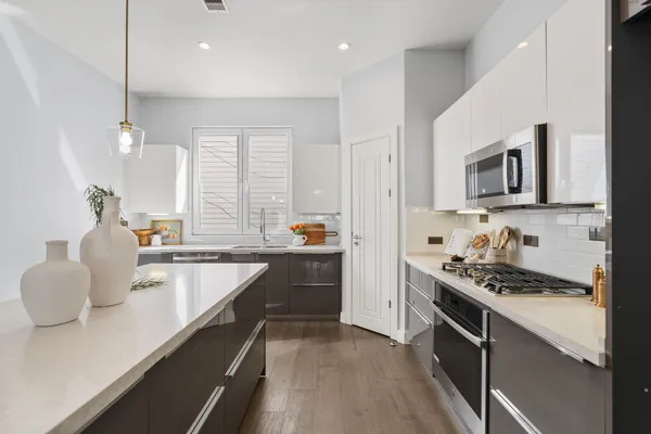 $535,000 | 1144 West 17th Street, Houston, TX 77008