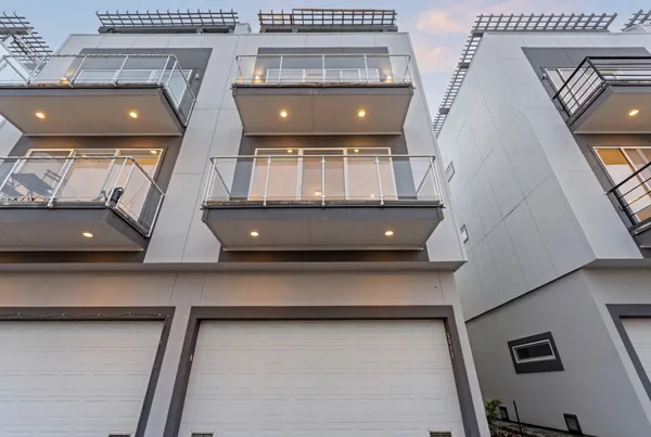 $535,000 | 1144 West 17th Street, Houston, TX 77008