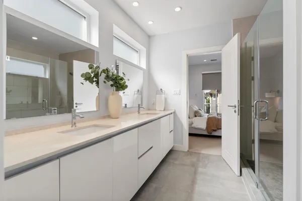 $535,000 | 1144 West 17th Street, Houston, TX 77008