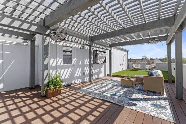 $535,000 | 1144 West 17th Street, Houston, TX 77008