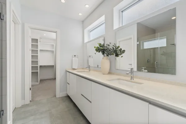 $535,000 | 1144 West 17th Street, Houston, TX 77008