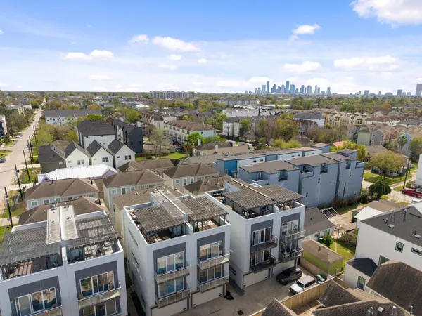 $535,000 | 1144 West 17th Street, Houston, TX 77008