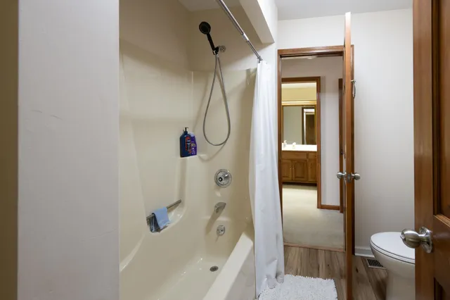 $475,900 | 2805 Little River Run, Fort Wayne, IN 46804