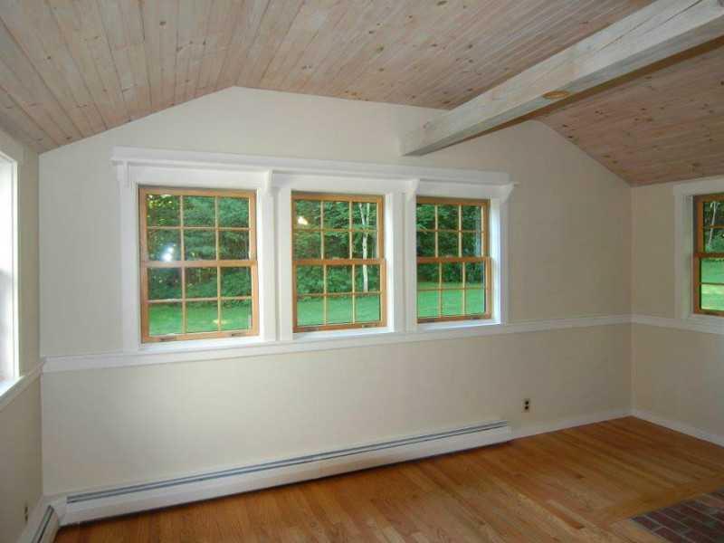 17 Patch Road Manchester, ME 04351 - Photo 21 of 25 Den/Family/Great Room.