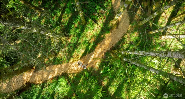 $1,800,000 | 19680 Noll Road Northeast, Poulsbo, WA 98370