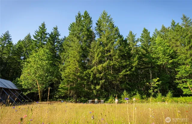 $1,800,000 | 19680 Noll Road Northeast, Poulsbo, WA 98370