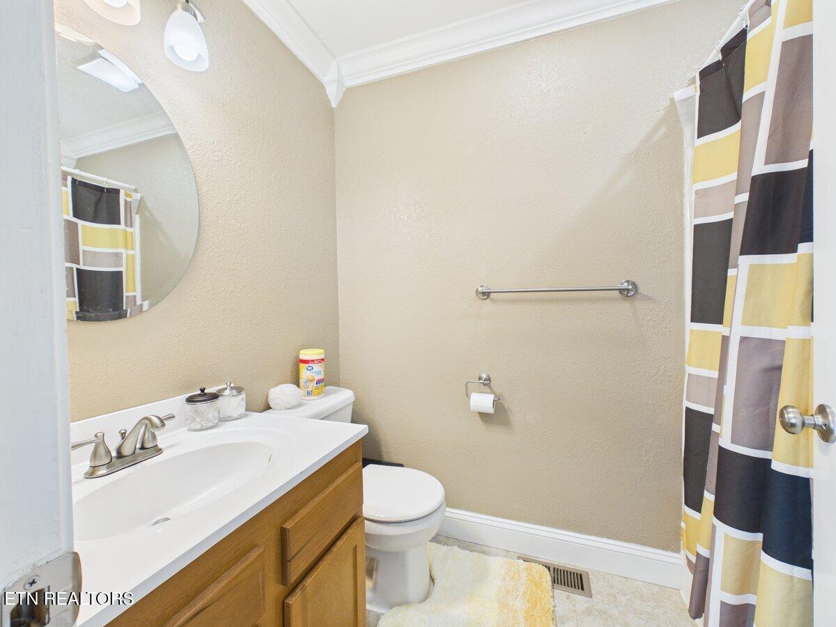317 Oak Grove Road Harrogate, TN 37752 - Photo 27 of 52 CAM06131G6-PR0028-STILL042