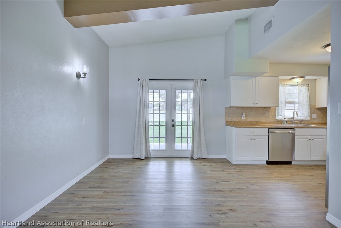2326 Cleveland Road Sebring, FL 33870 - Photo 8 of 39