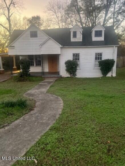 305 North Pearl Street Carthage, MS 39051 - Photo 1 of 16 Front View