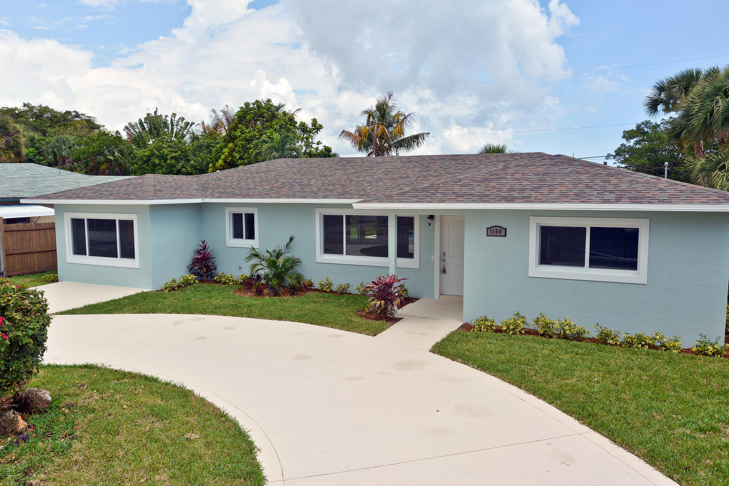 1160 Island Road Riviera Beach, FL 33404 - Photo 3 of 18 Front