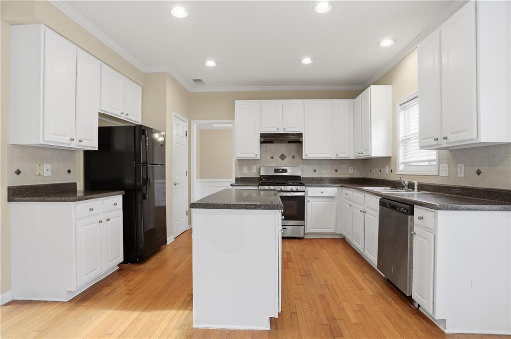 245 Fitzgerald Place Atlanta, GA 30349 - Photo 8 of 39