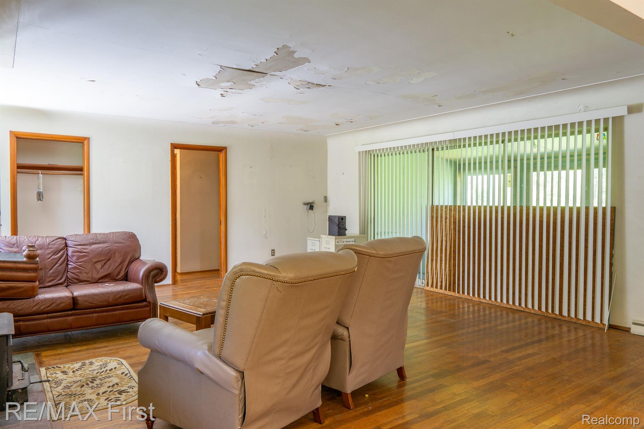 250 West Buell Road Oakland, MI 48363 - Photo 19 of 36